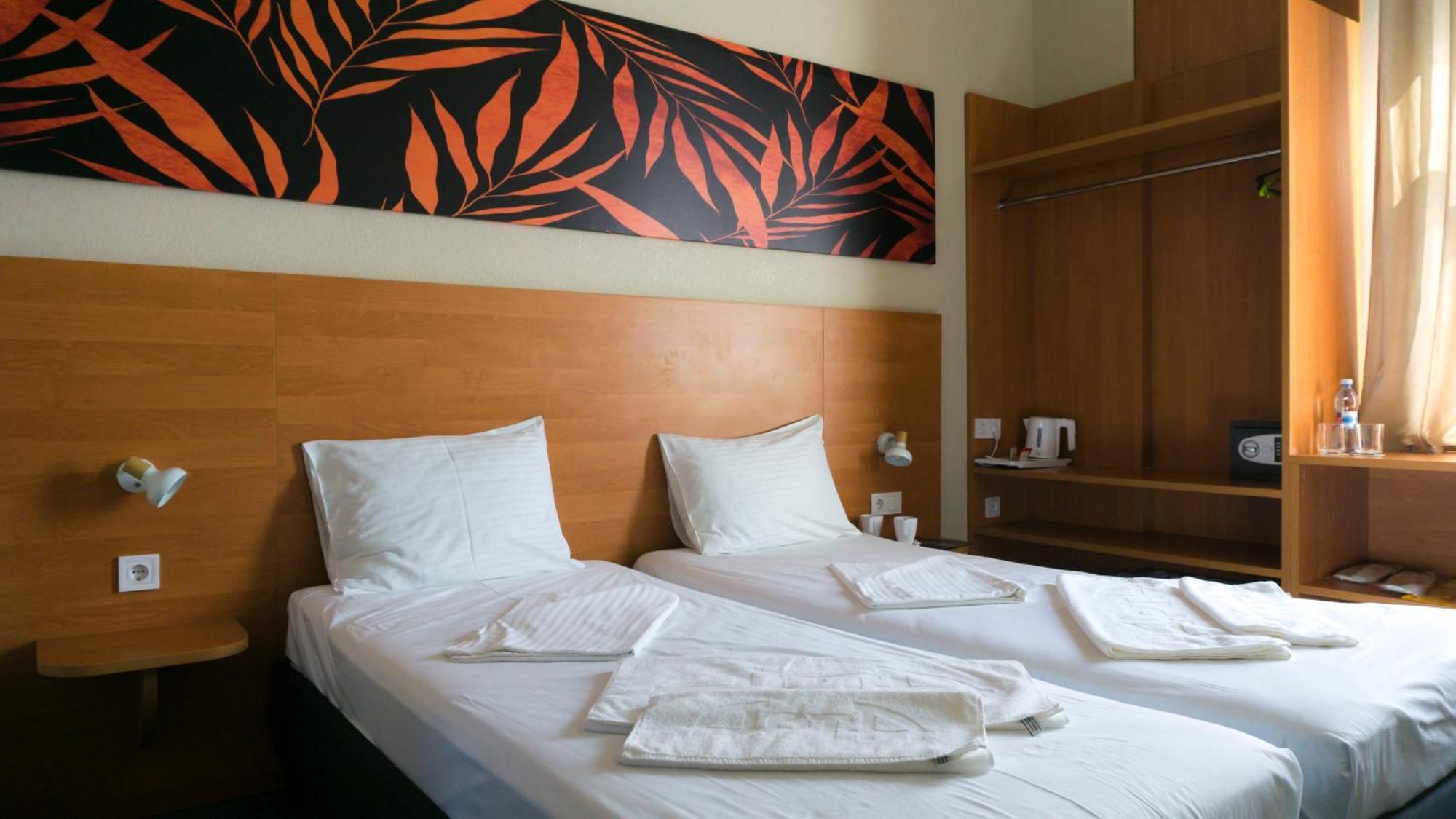Arta City Hotel Yavoriv  المظهر الخارجي الصورة